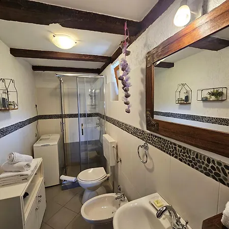 Holiday Iva Ferienhaus *