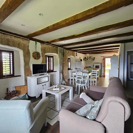 Holiday Iva Holiday home
